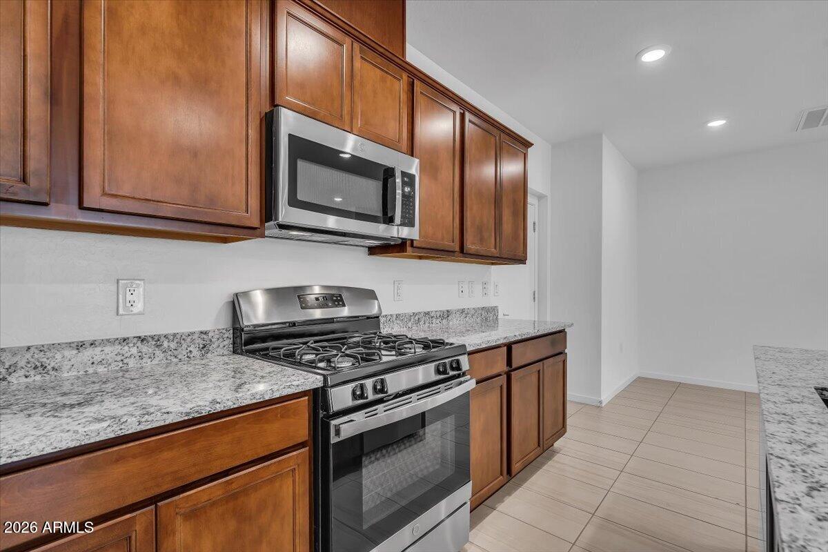 760 E Doral Avenue 101