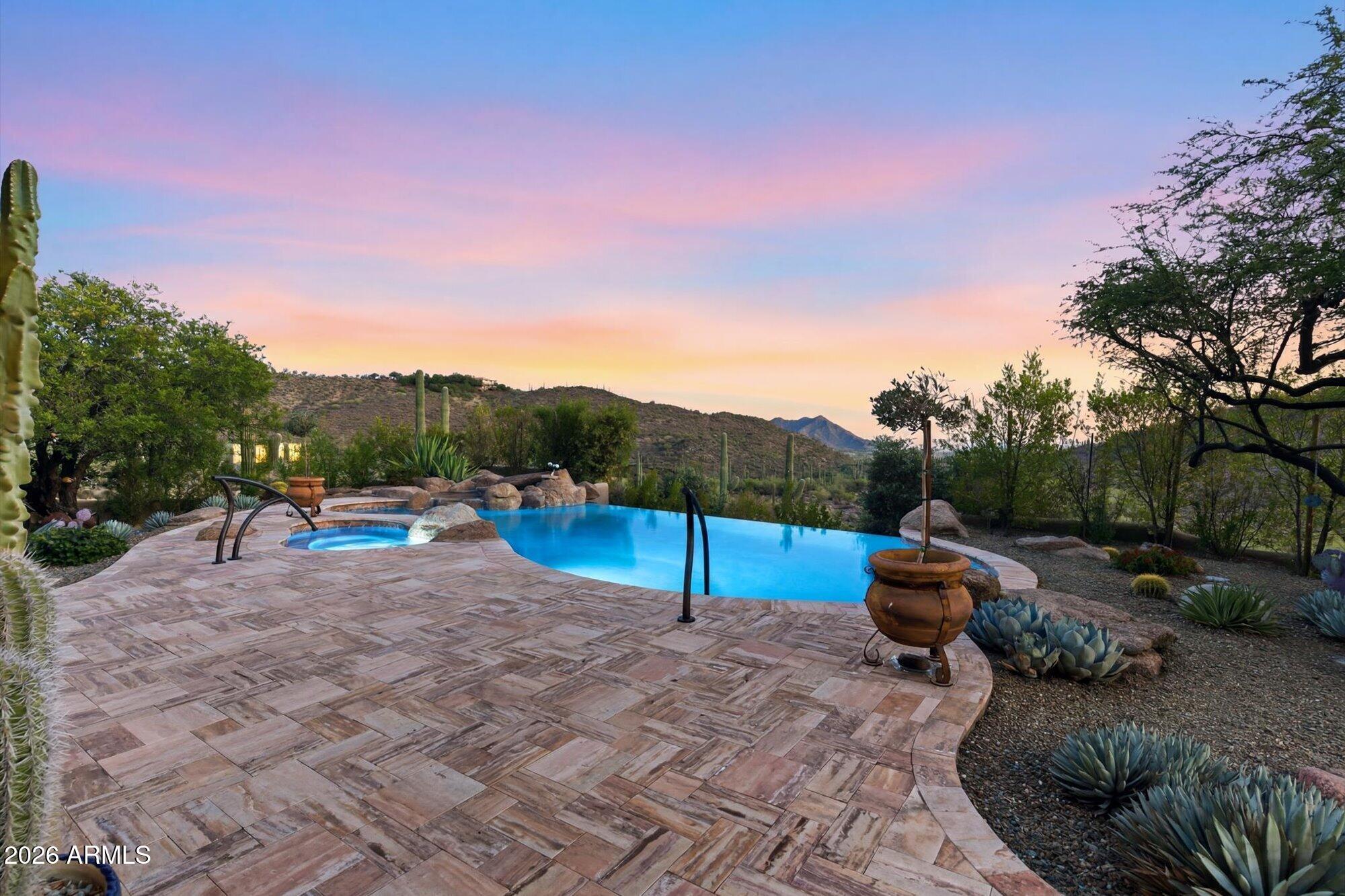 UNSUBDIVIDED CAVE CREEK - Residential