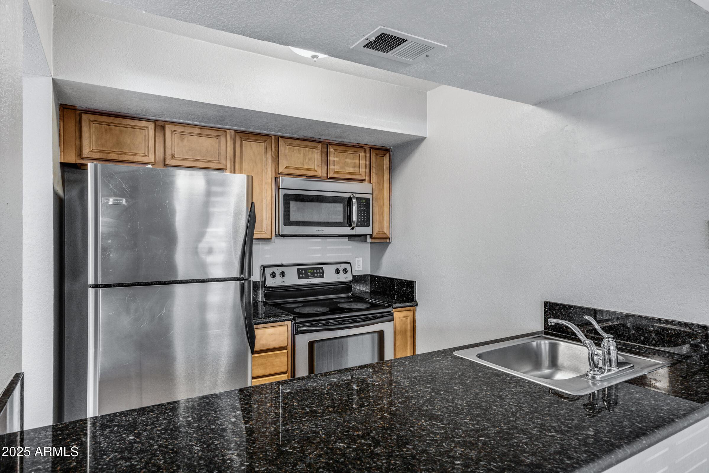 1241 N 48th Street Apt 102