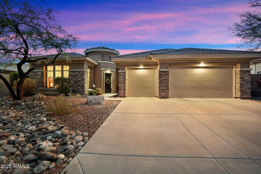 Photo of 41912 N Club Pointe Drive, Anthem, AZ 85086 (MLS # 6949806)