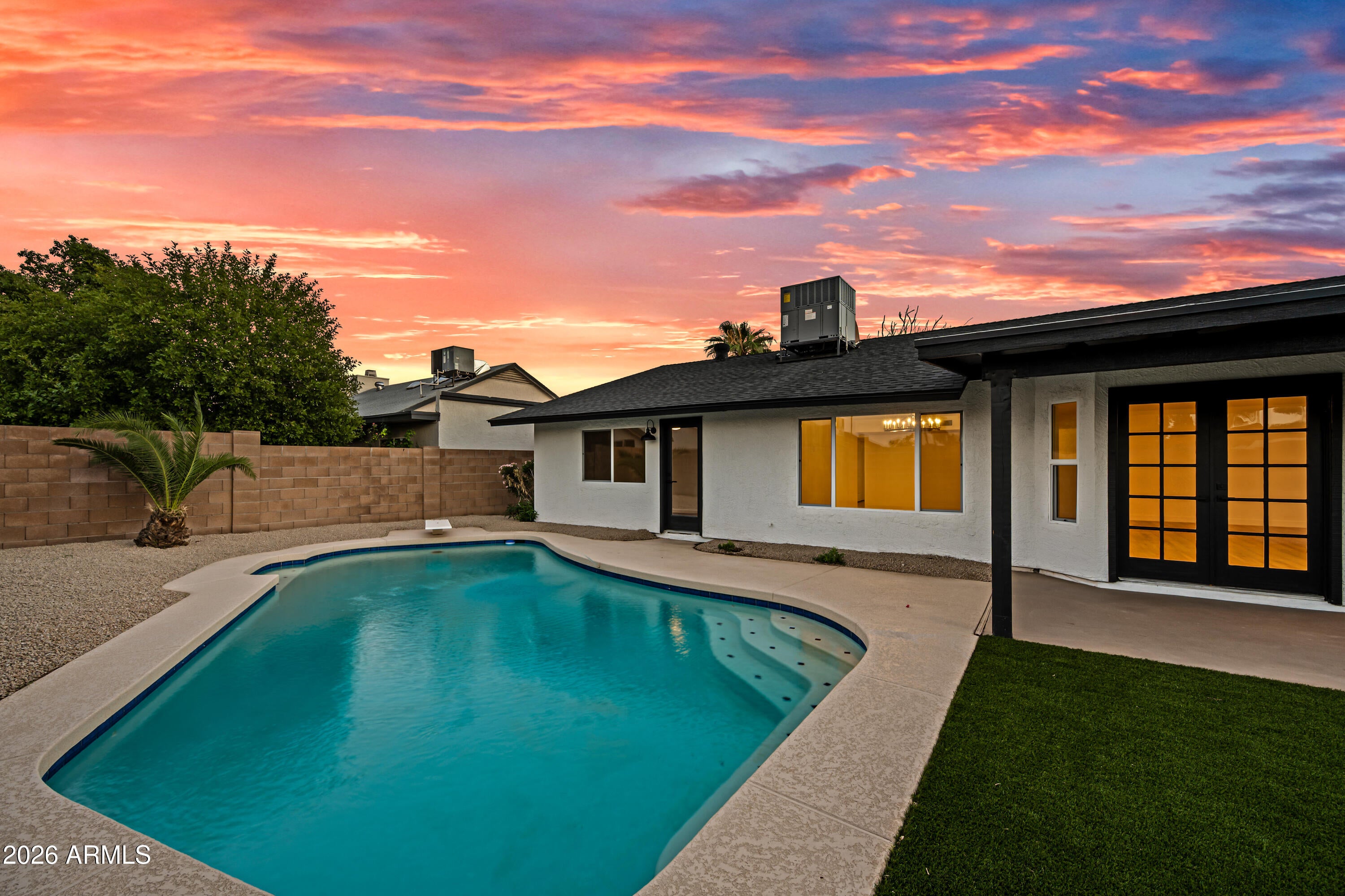5738 W Greenbriar Drive