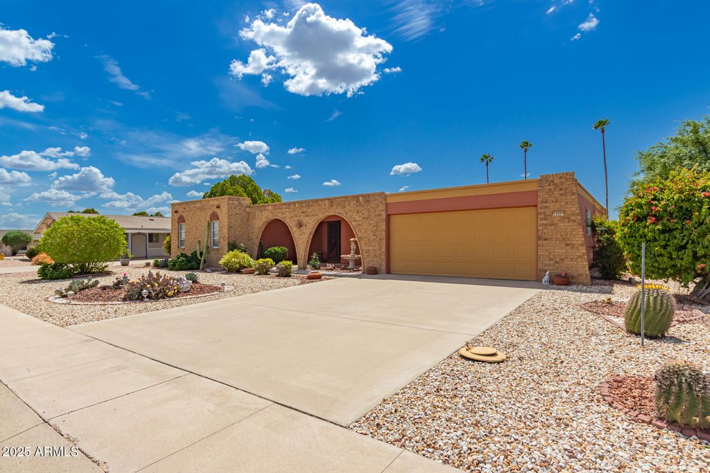 Photo of 10207 W Oak Ridge Drive, Sun City, AZ 85351 (MLS # 7004911)