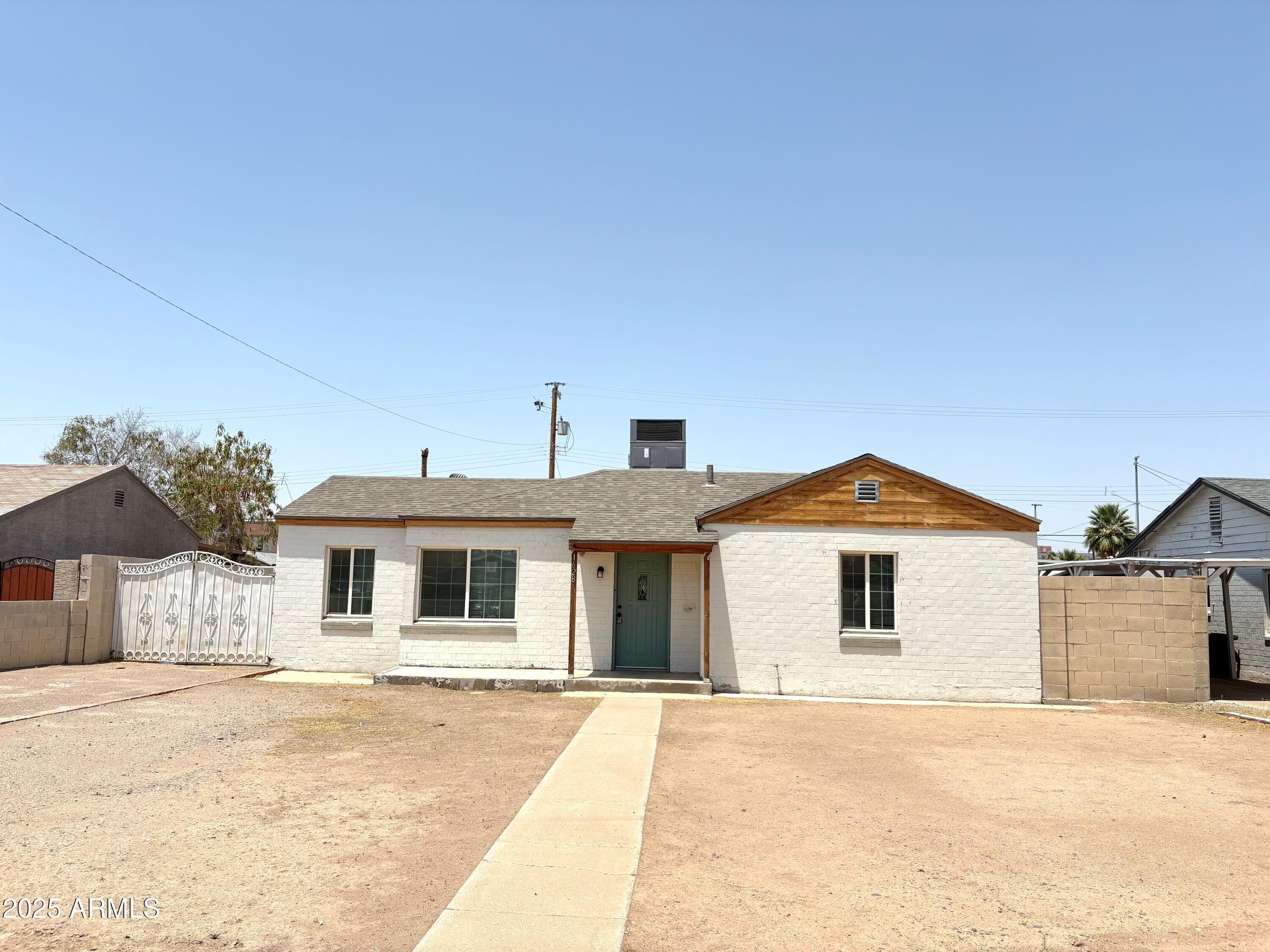 1628 E GRANADA Road