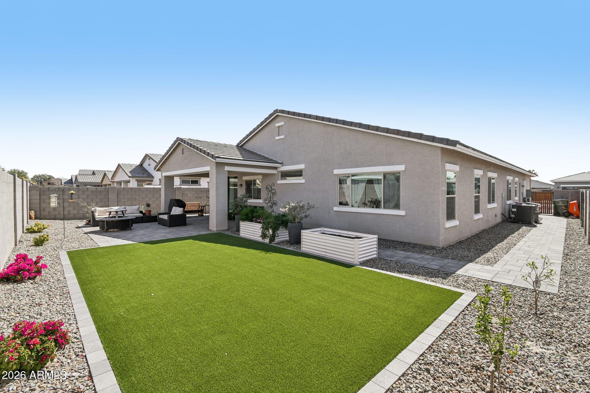 1356 E AVENIDA KINO --