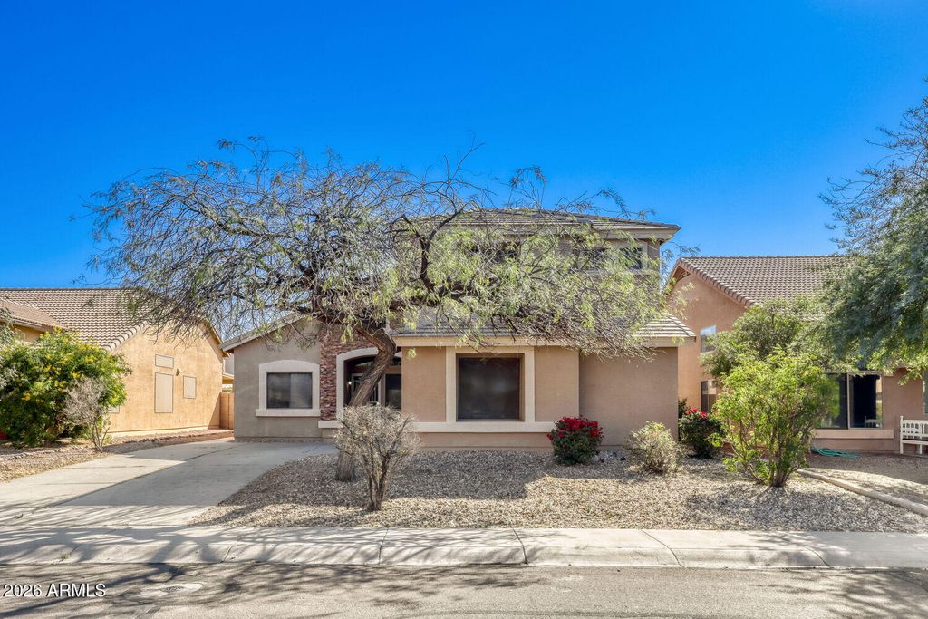 Photo of 6111 N 135th Drive, Litchfield Park, AZ 85340 (MLS # 6999077)
