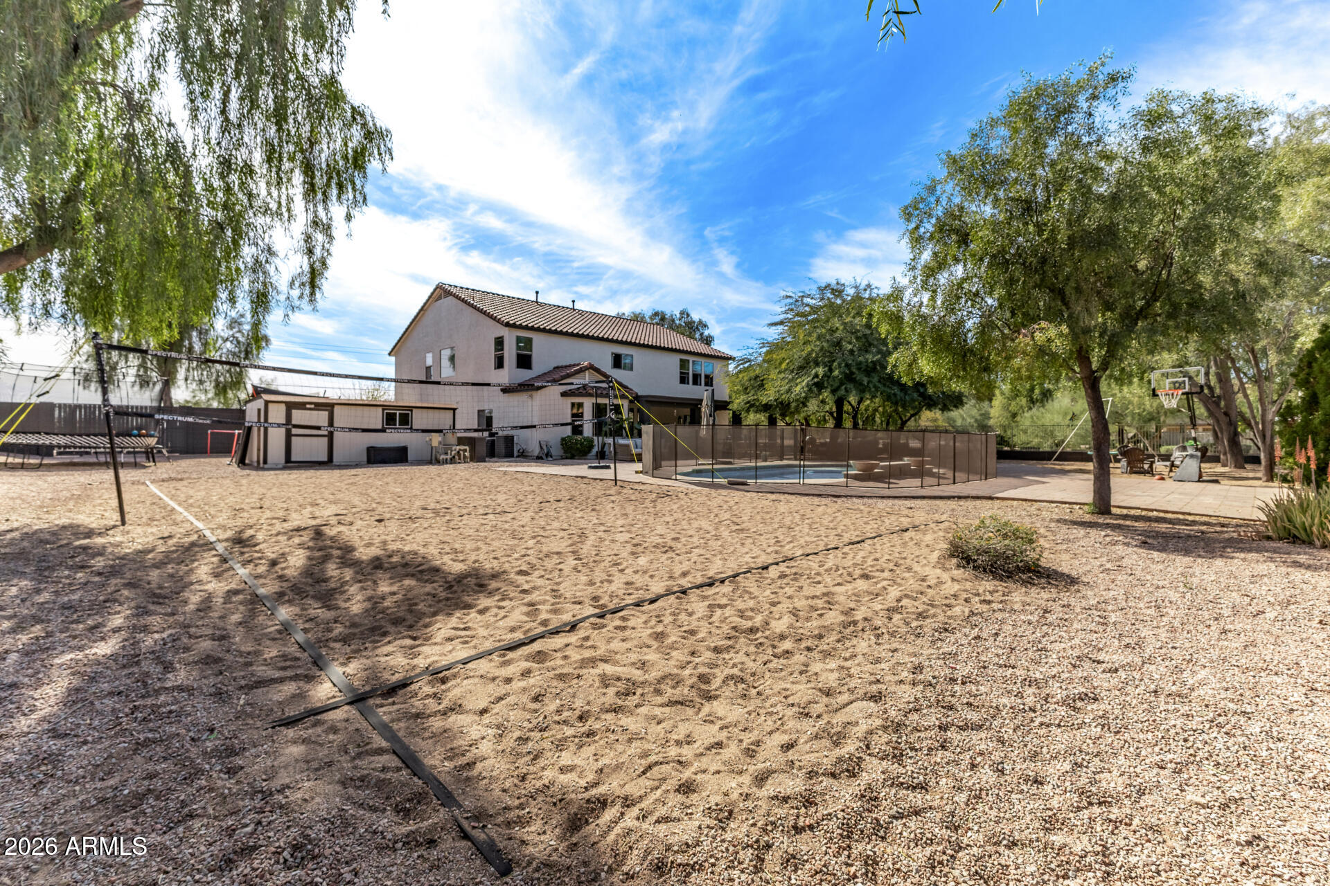 3314 W DYNAMITE Boulevard