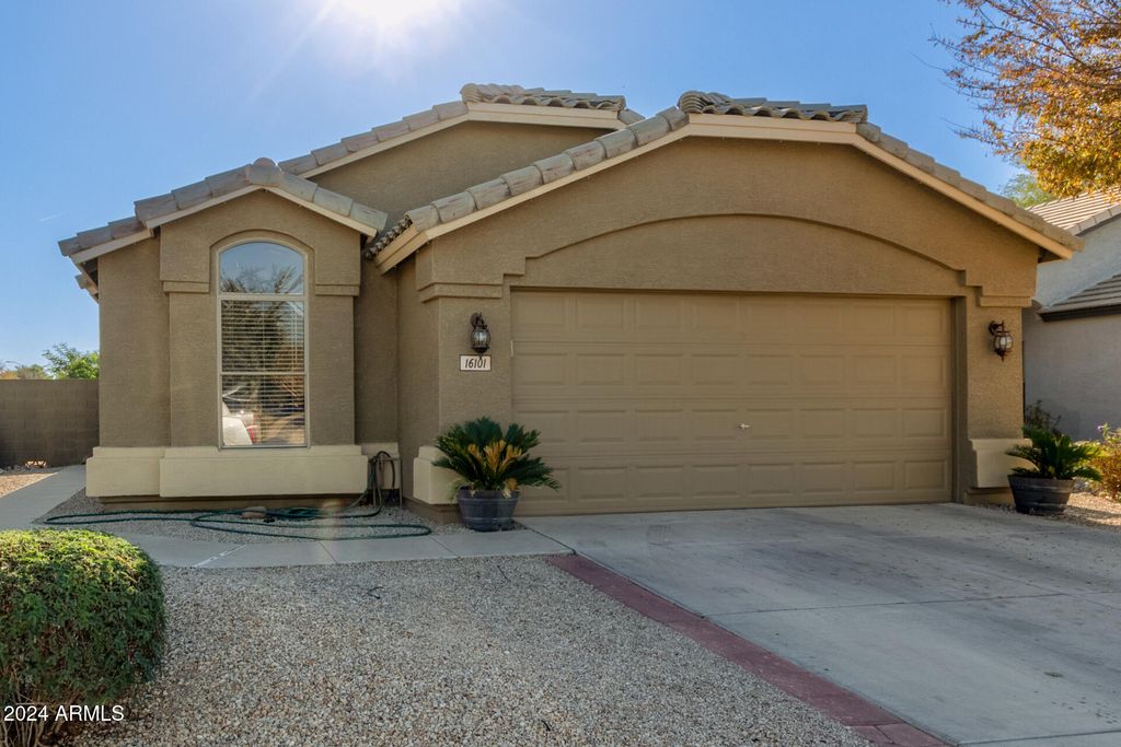Photo of 16101 W Latham Street, Goodyear, AZ 85338 (MLS # 6964173)