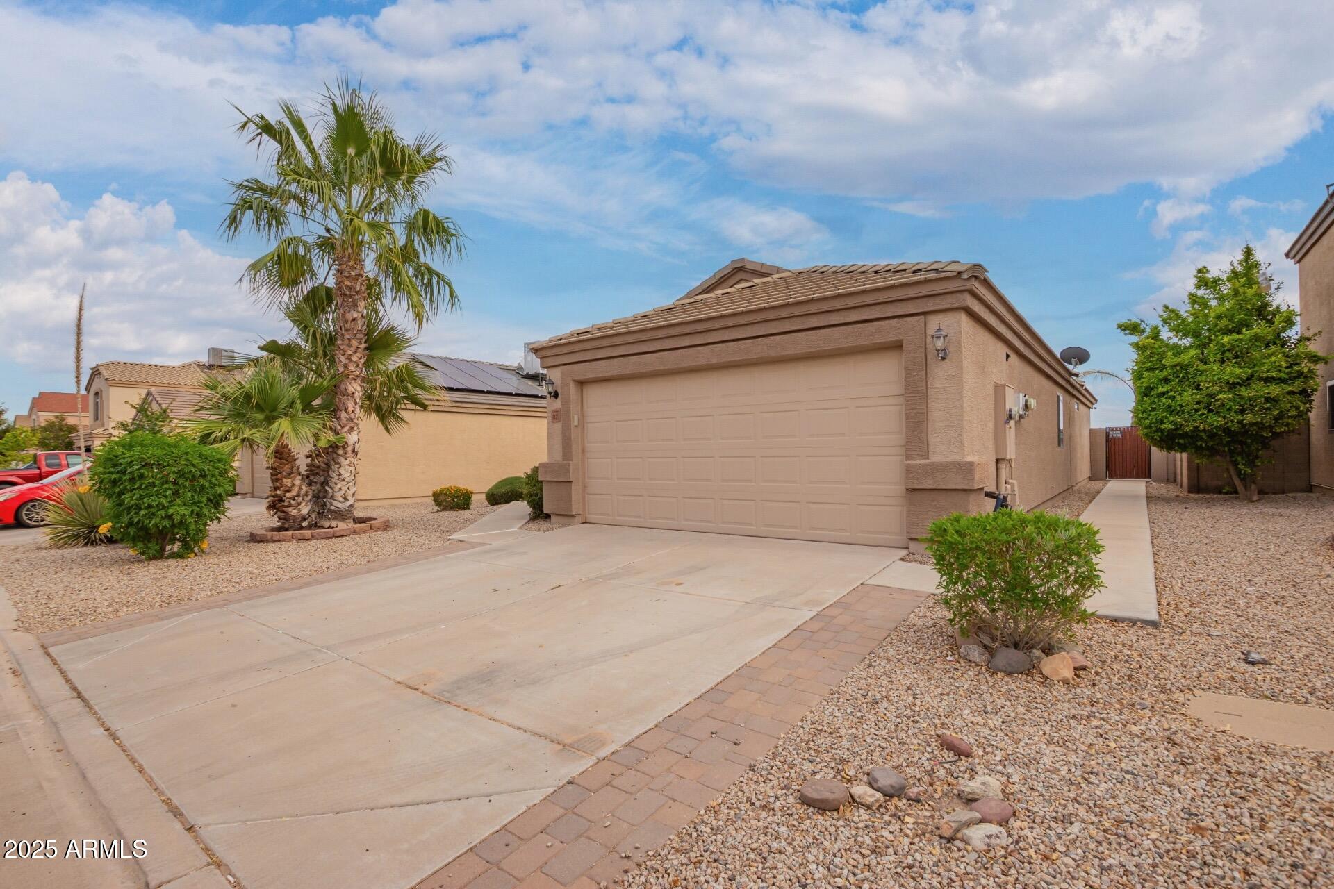 6423 E LUSH VISTA View
