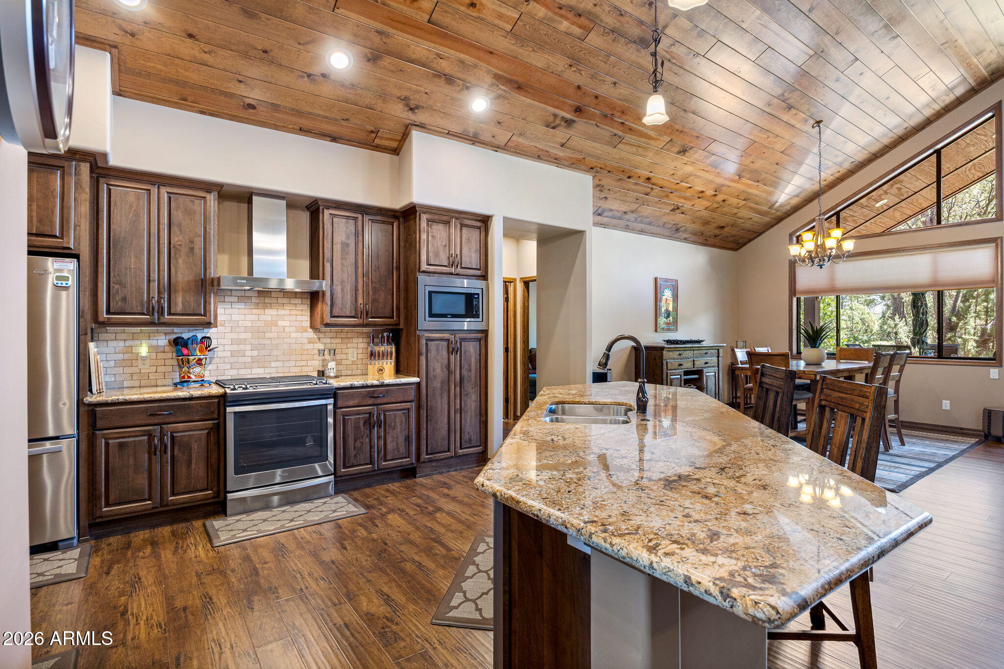 321 N RETREAT Drive