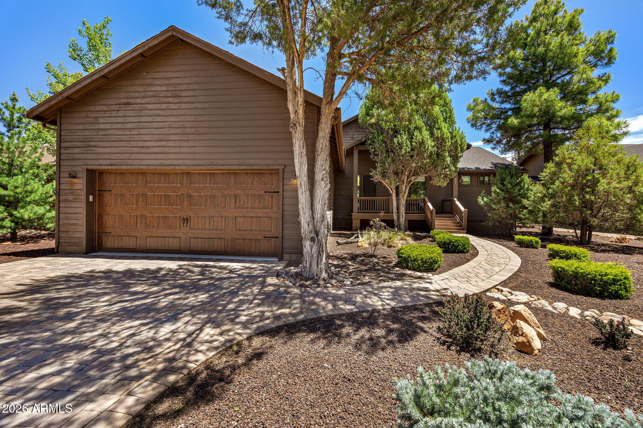 321 N RETREAT Drive
