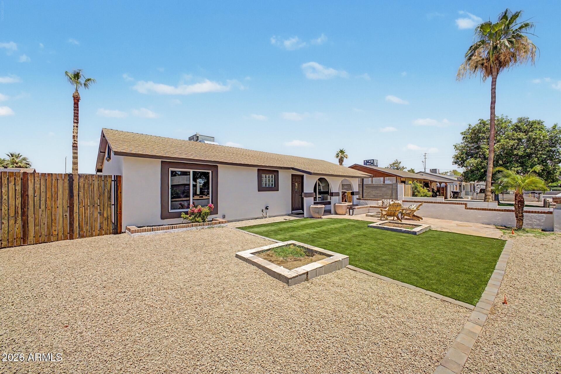 8714 W BECKER Lane