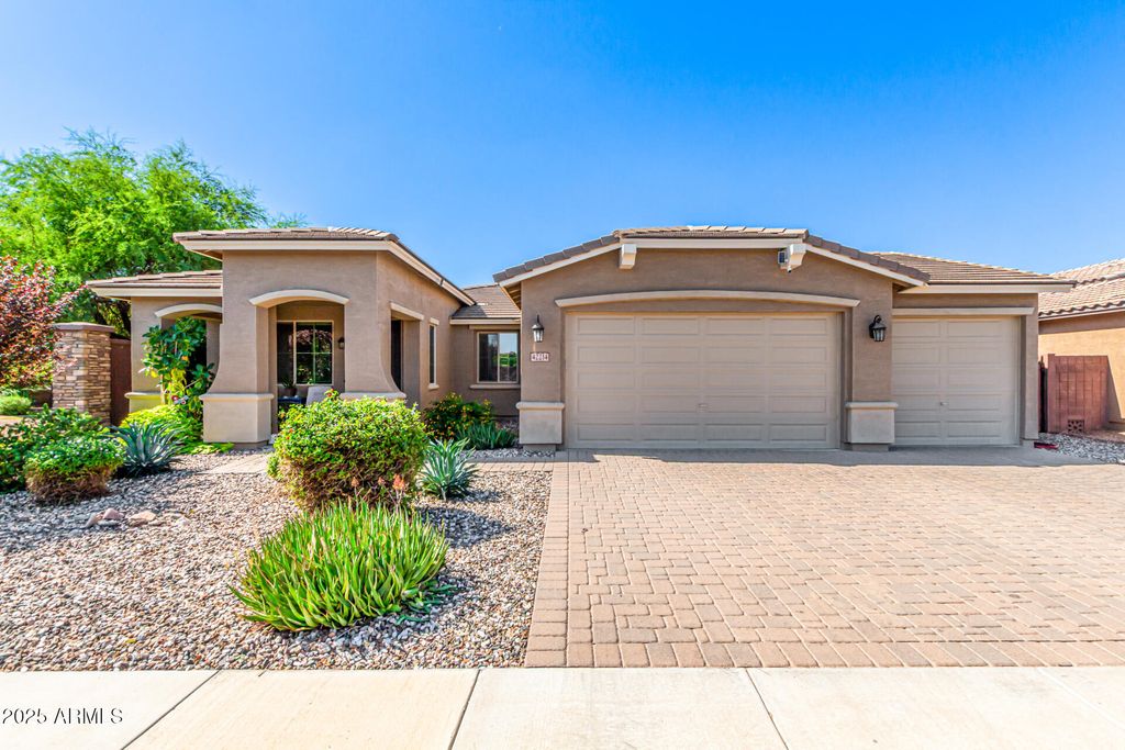 Photo of 42214 N Ambrosio Drive, San Tan Valley, AZ 85140 (MLS # 6935321)
