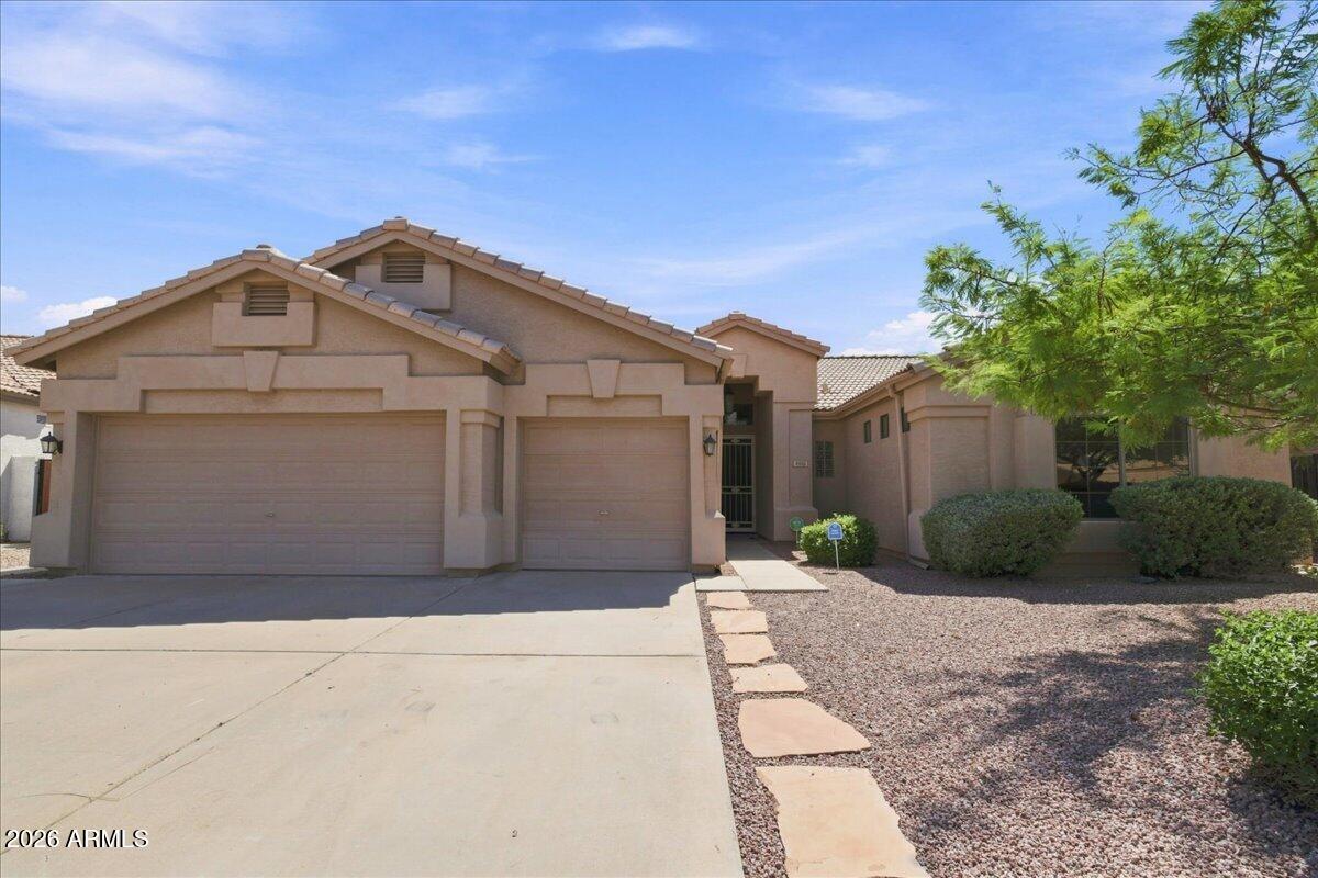 4401 E CASEY Lane