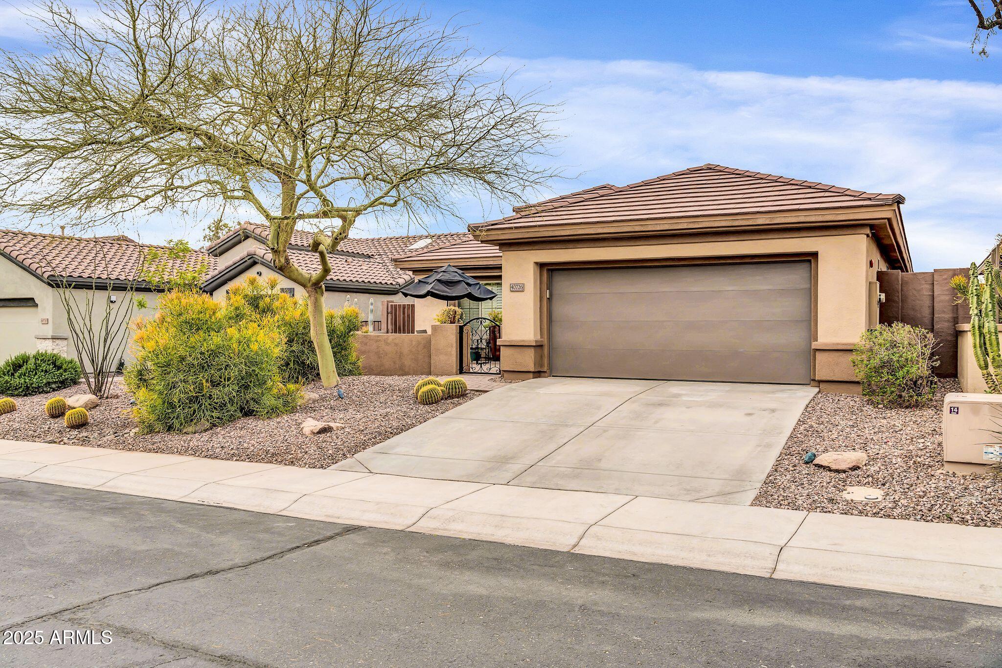 40726 N NOBLE HAWK Court