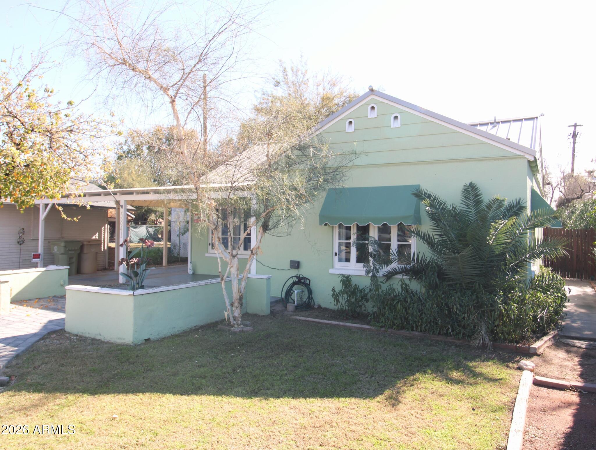 5841 W GARDENIA Avenue