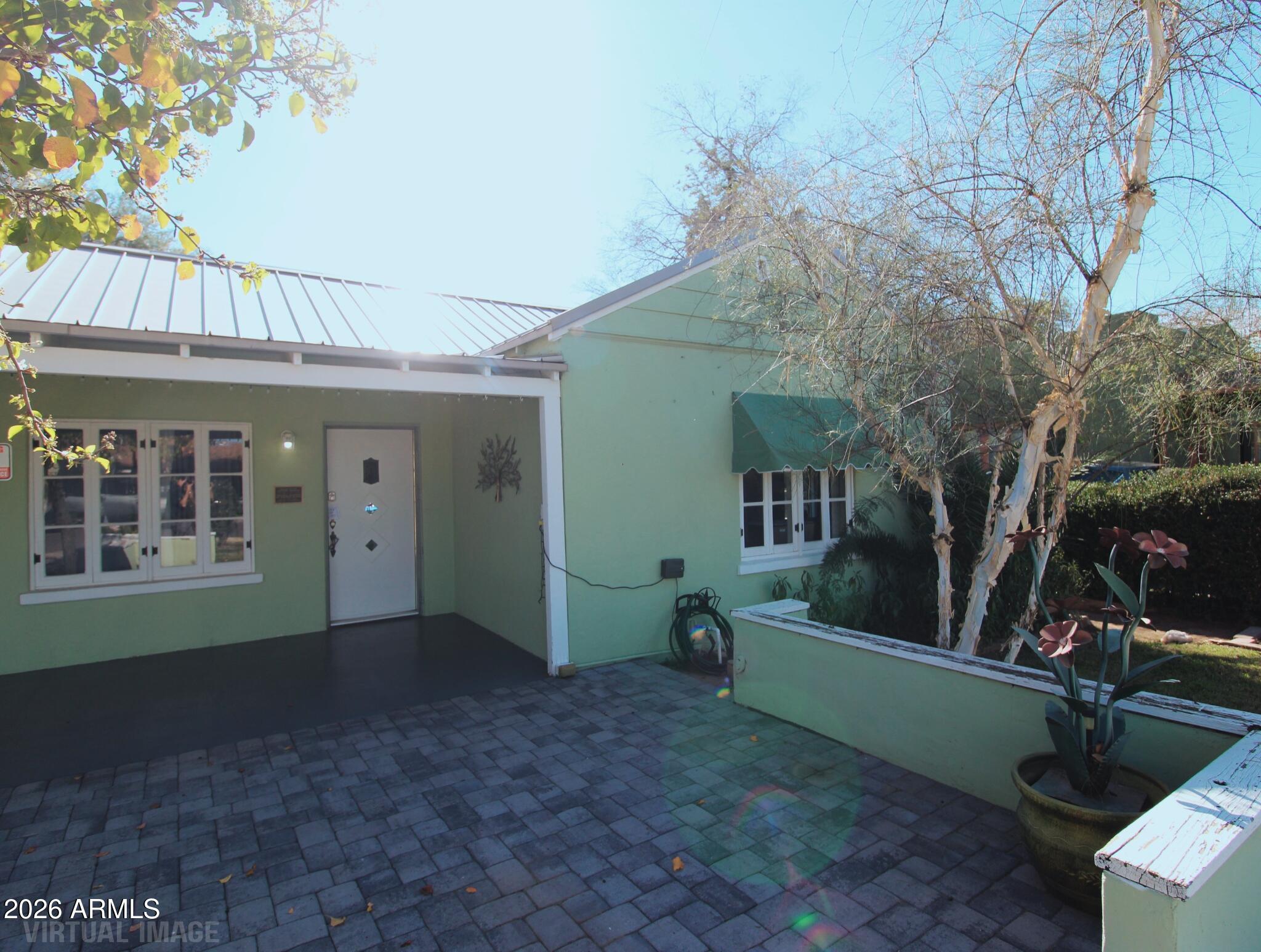 5841 W GARDENIA Avenue