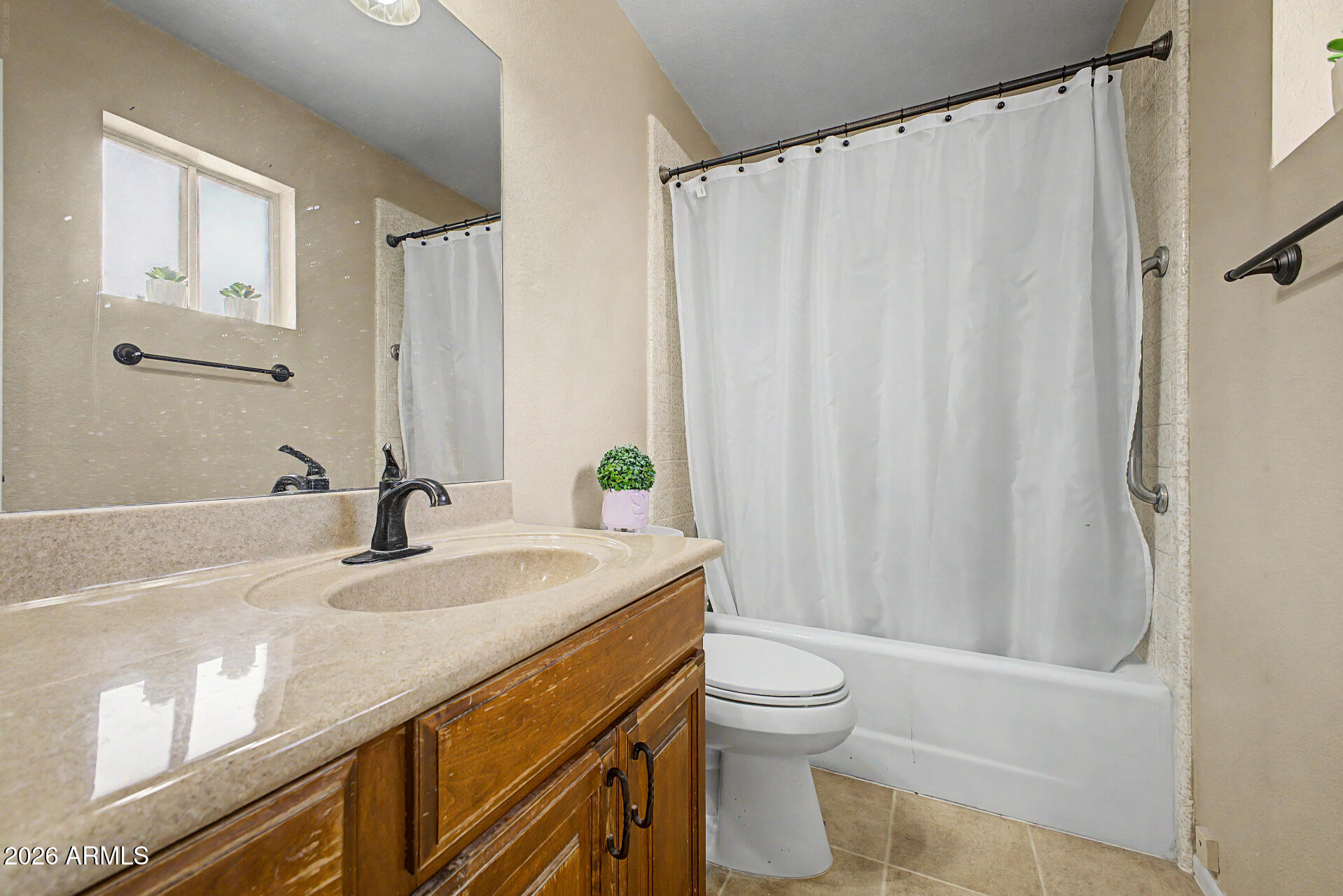 SUNLAND VILLAS - Residential