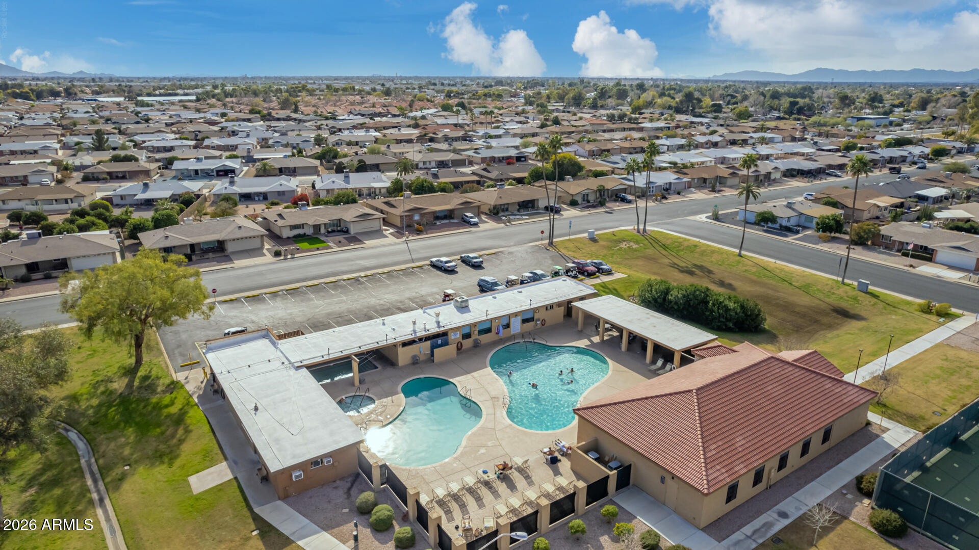 SUNLAND VILLAS - Residential