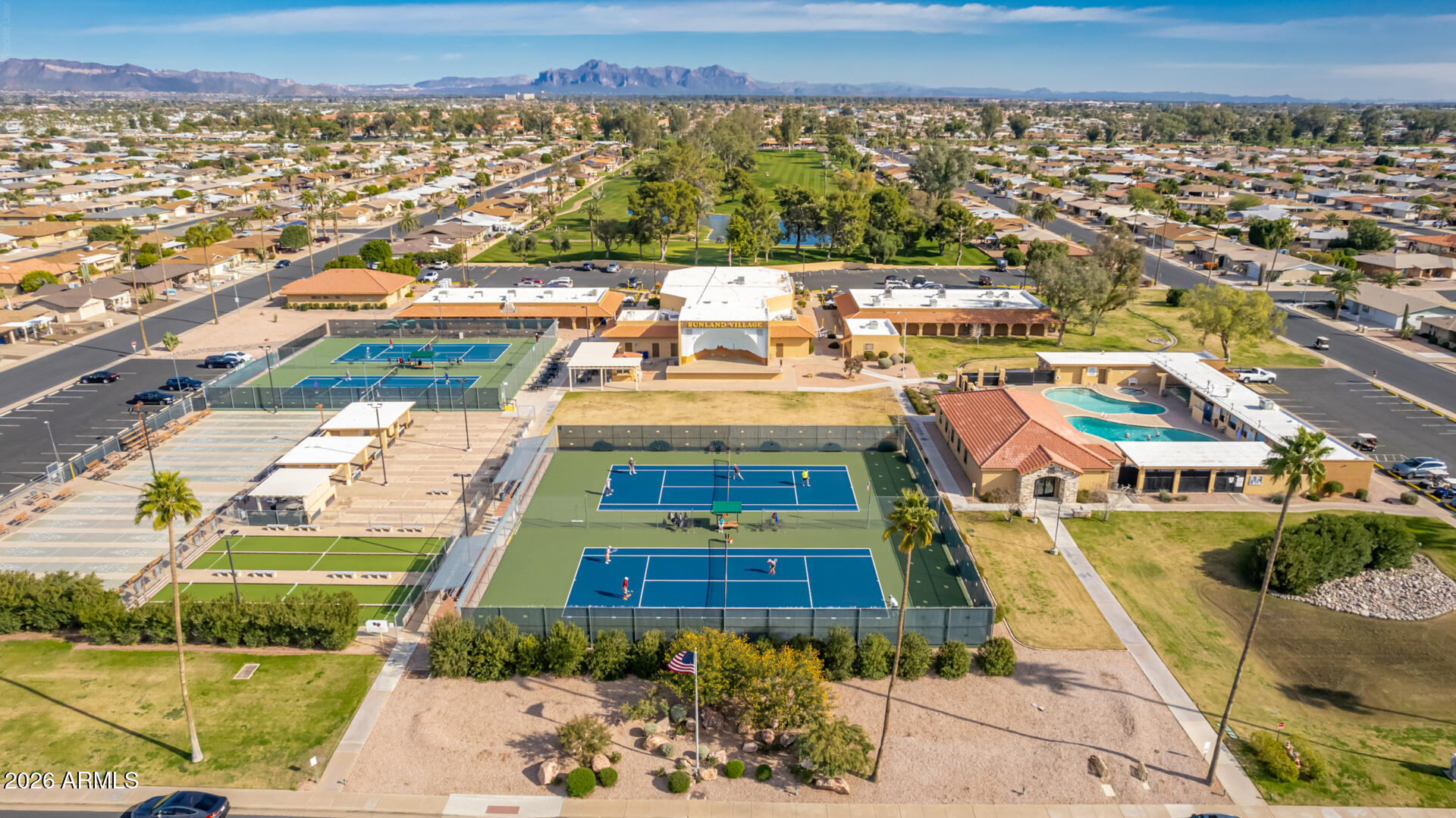 SUNLAND VILLAS - Residential