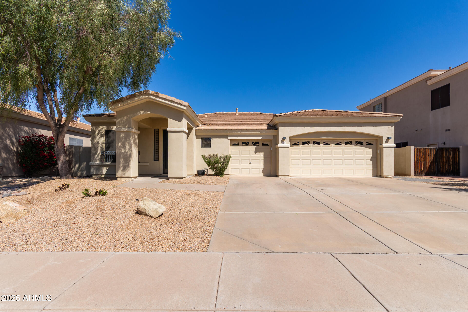5242 E HERRERA Drive