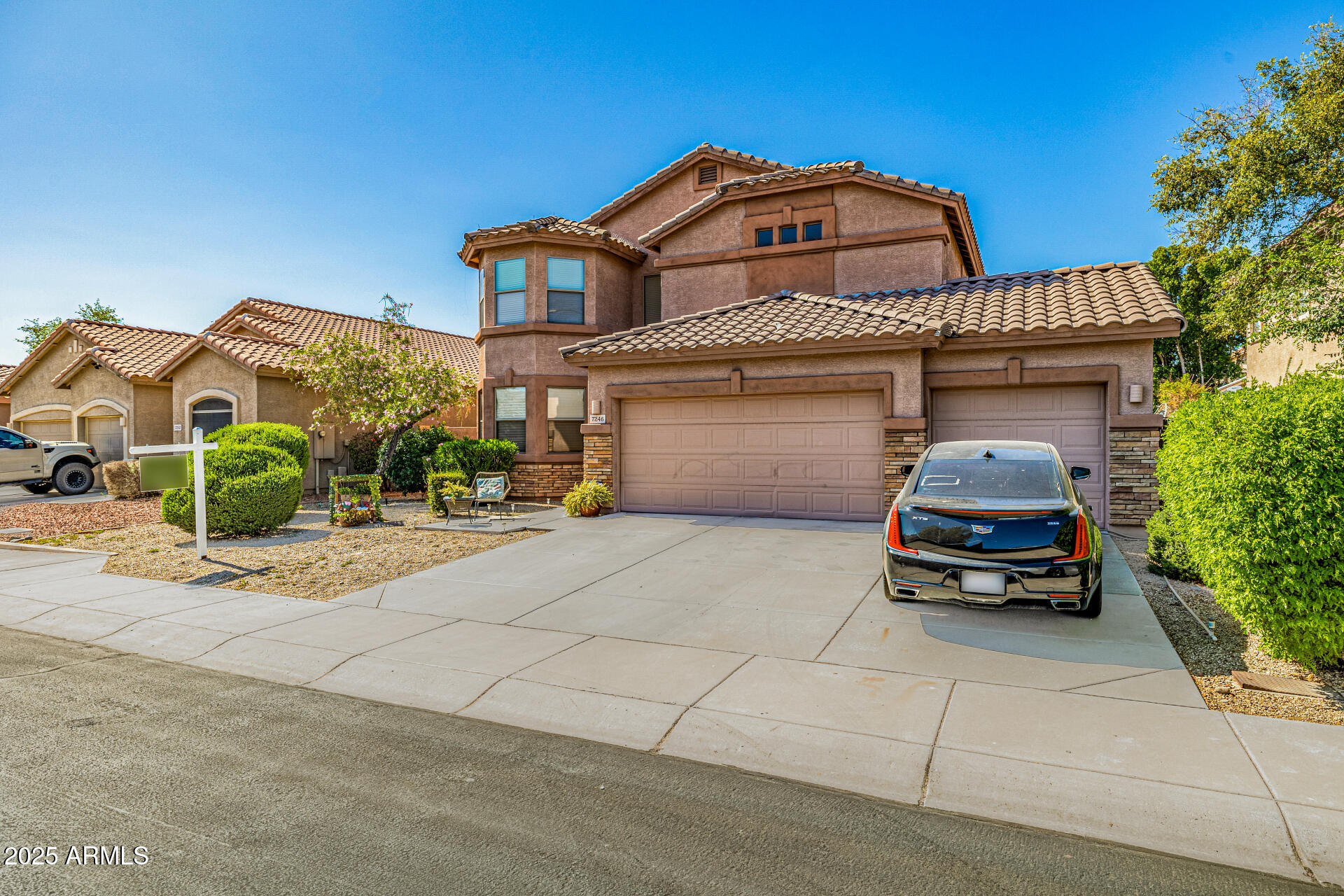 Homes 2 7246 W MONTE CRISTO Avenue