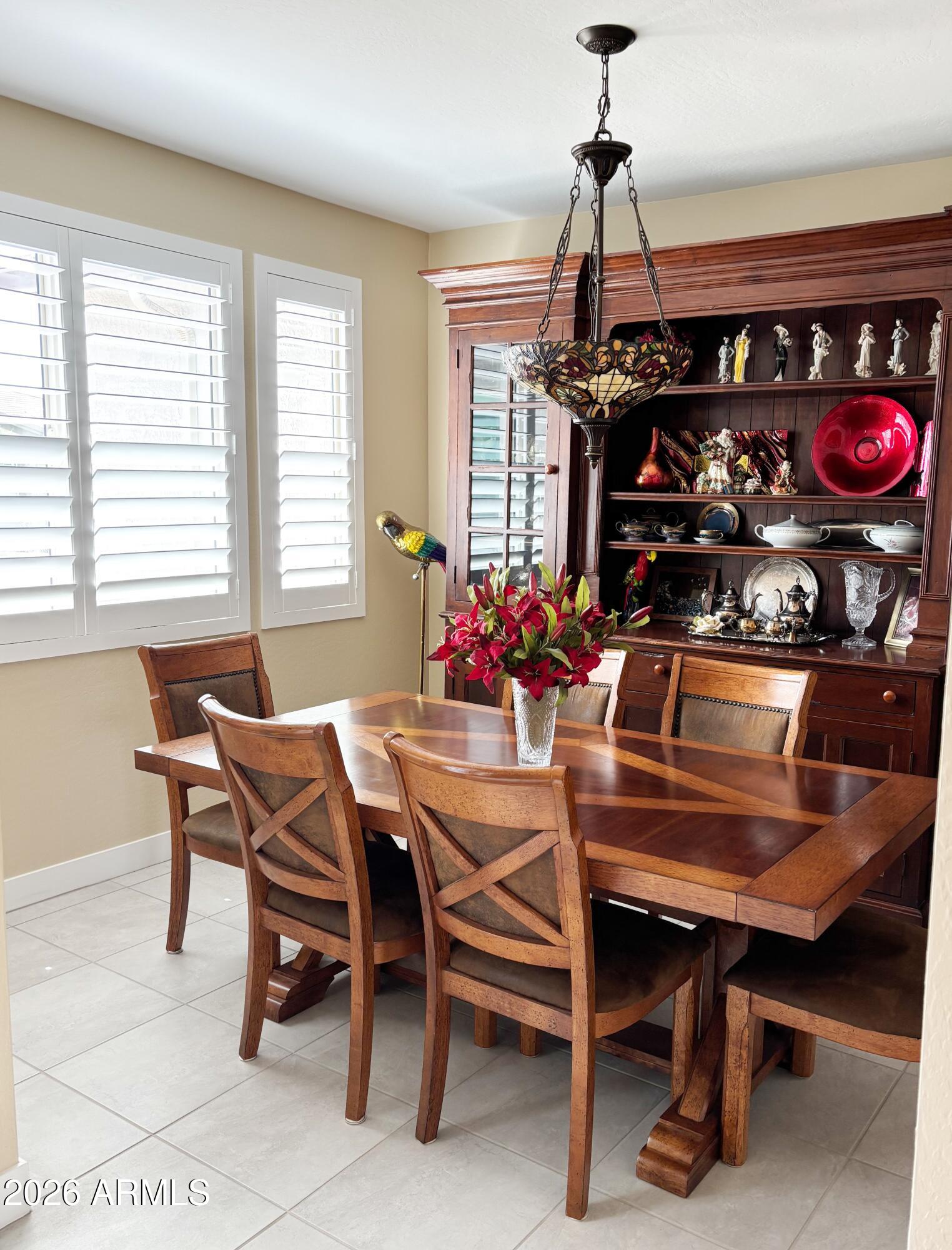 1416 W AVENIDA DEL VALLE --