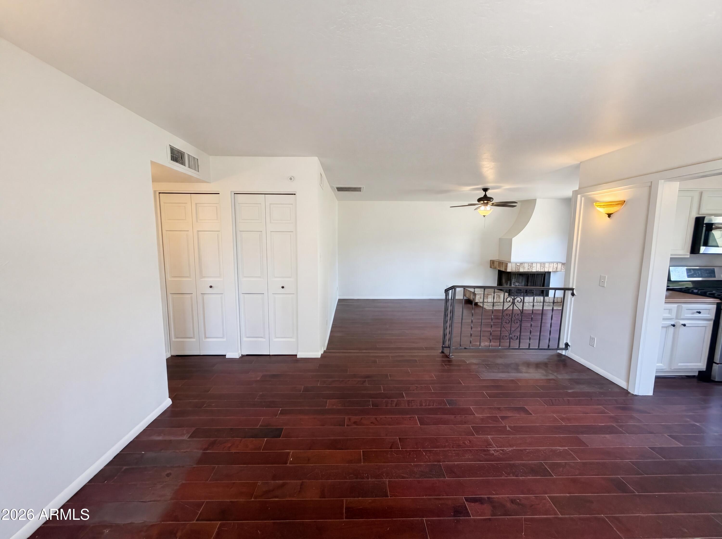 2326 W PARADISE Drive