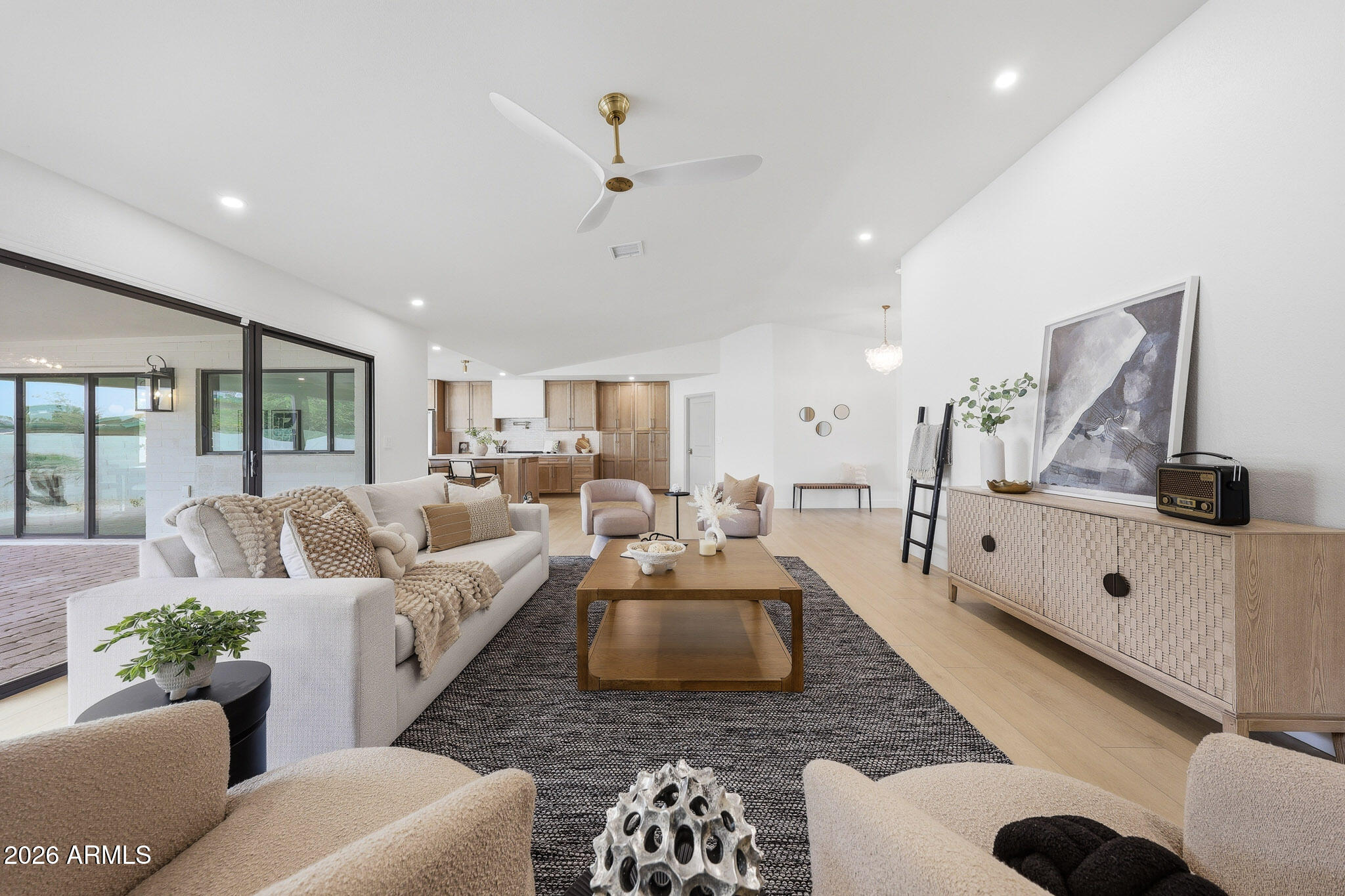 5819 E Redfield Road