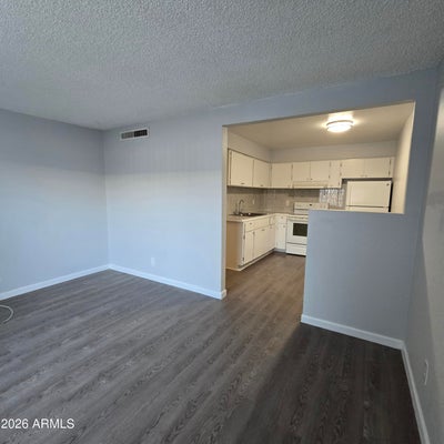 7521 W GLENN DR APT 1, GLENDALE, AZ 85303 - Image 664556ee6dcd32f7b4d2fda3ba3a7754/1130742659