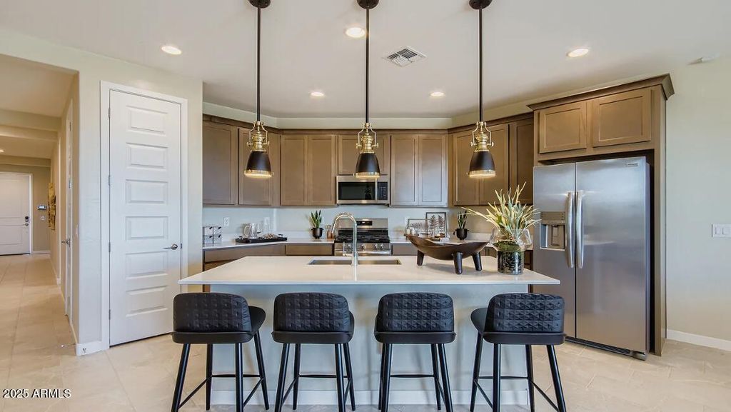 Photo of 9525 W Whitton Avenue, Phoenix, AZ 85037 (MLS # 7030618)