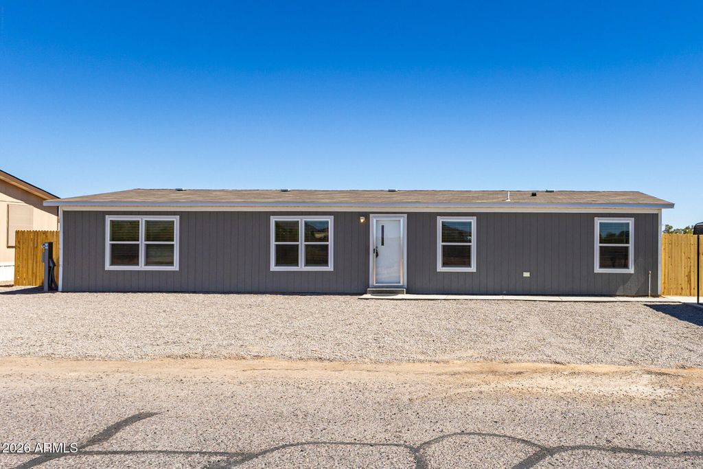 Photo of 10733 N Hillside Drive, Casa Grande, AZ 85122 (MLS # 7002501)