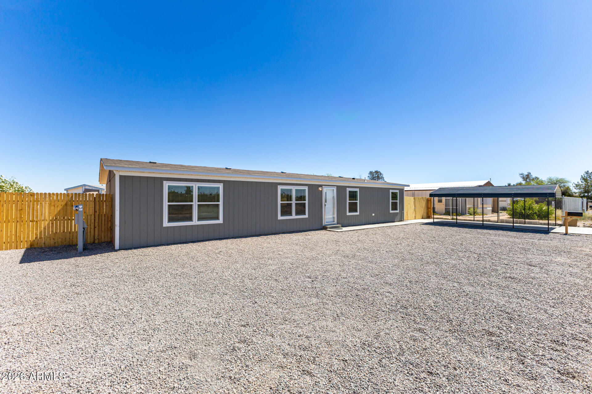 10733 N HILLSIDE Drive