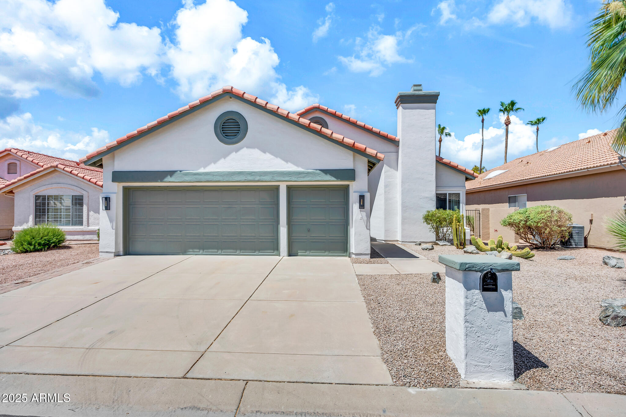 10914 E NAVAJO Drive