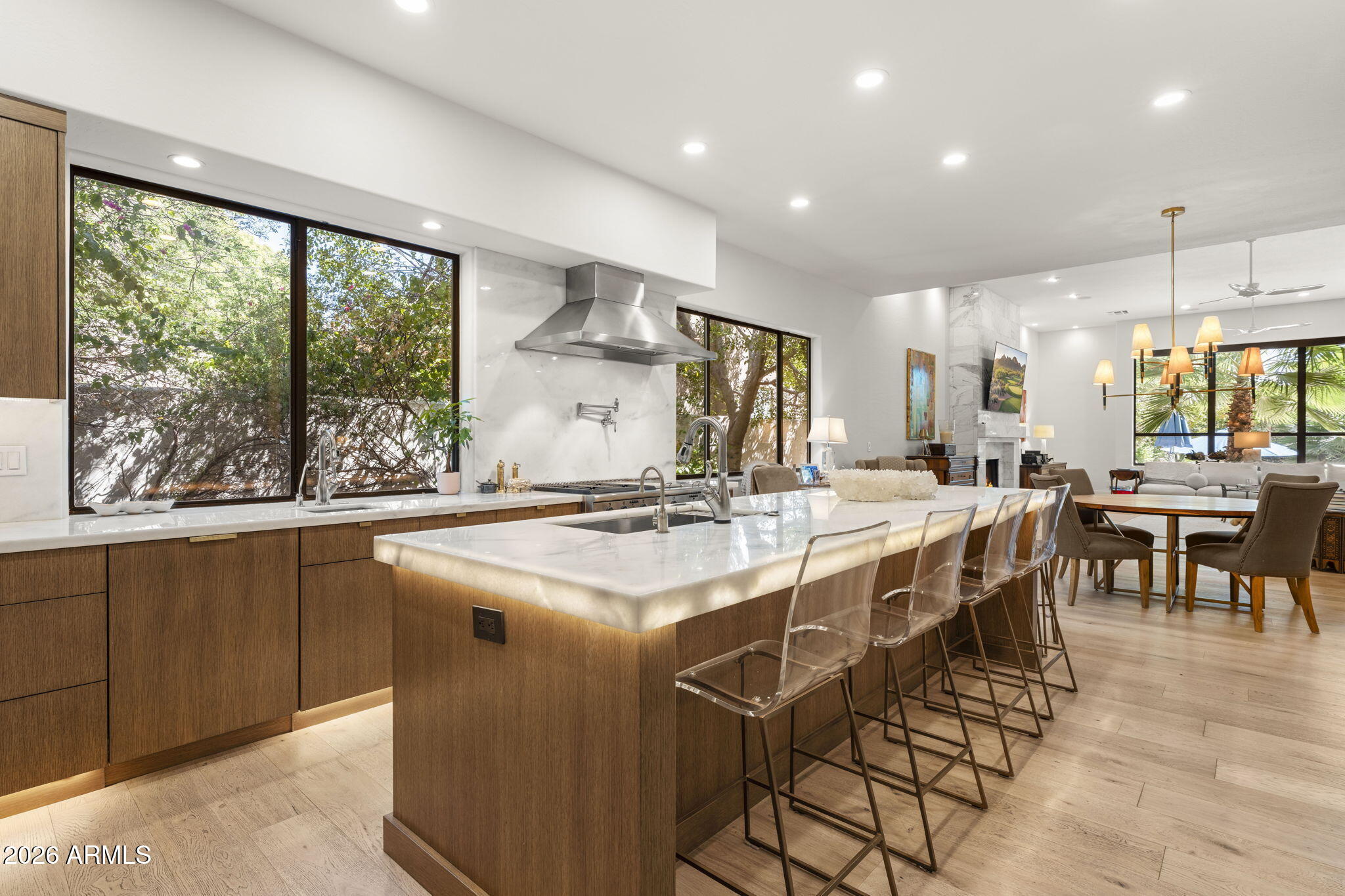 5209 N 63RD Place
