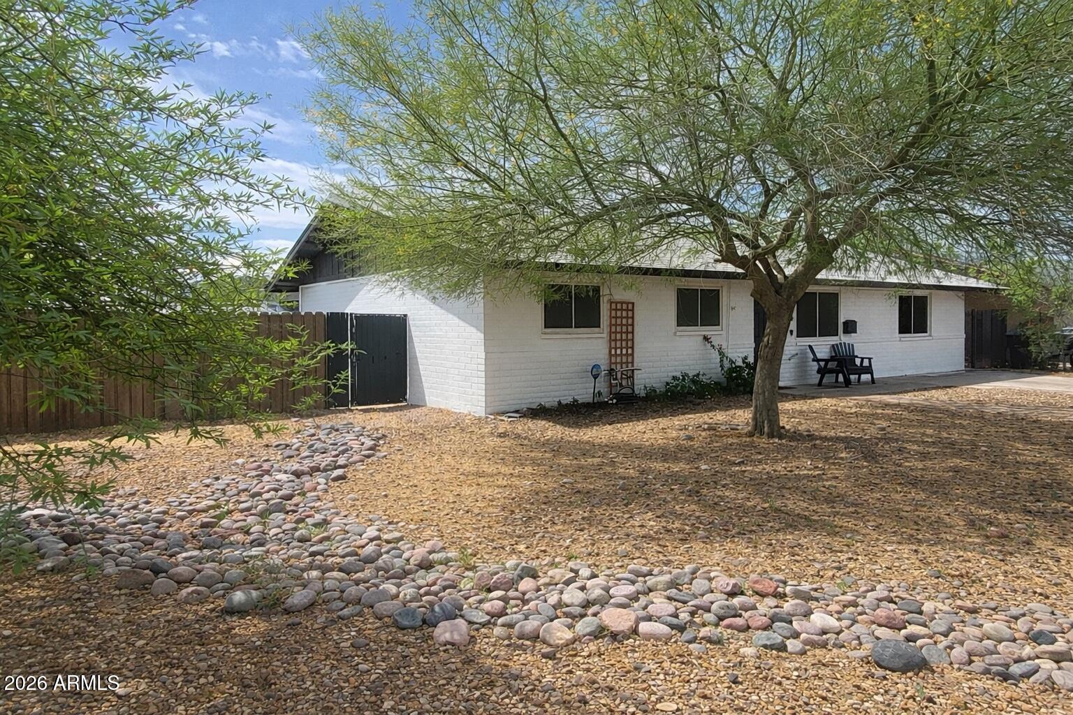 1033 W Hickory Street