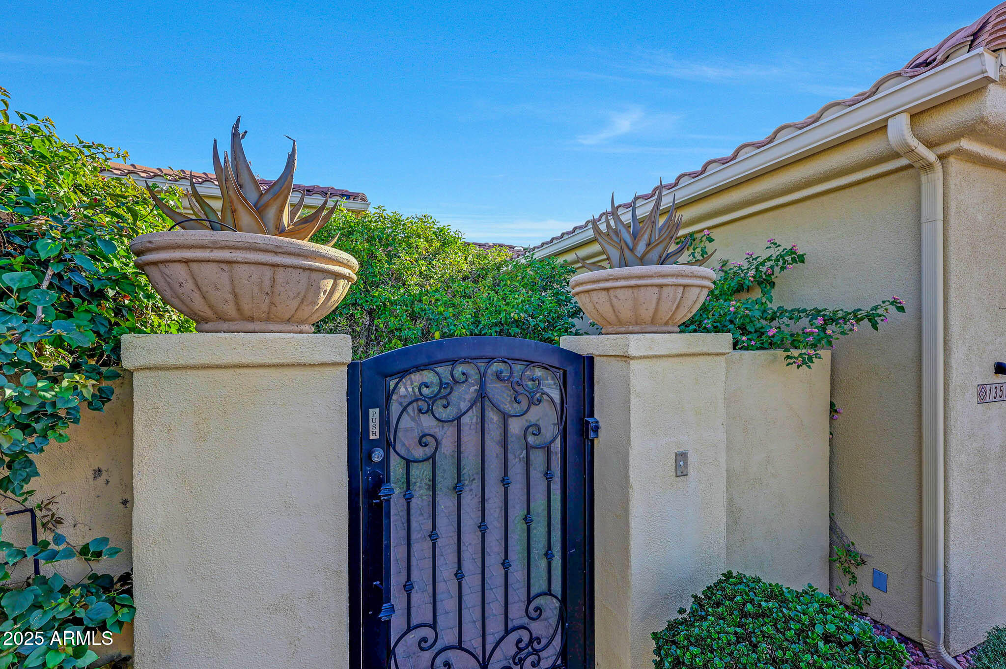 13515 W FIGUEROA Drive