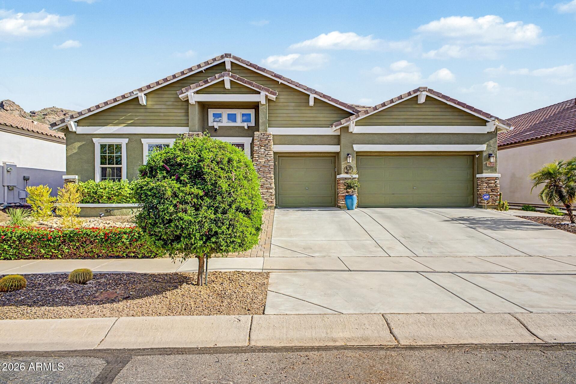 521 E MINERAL Road
