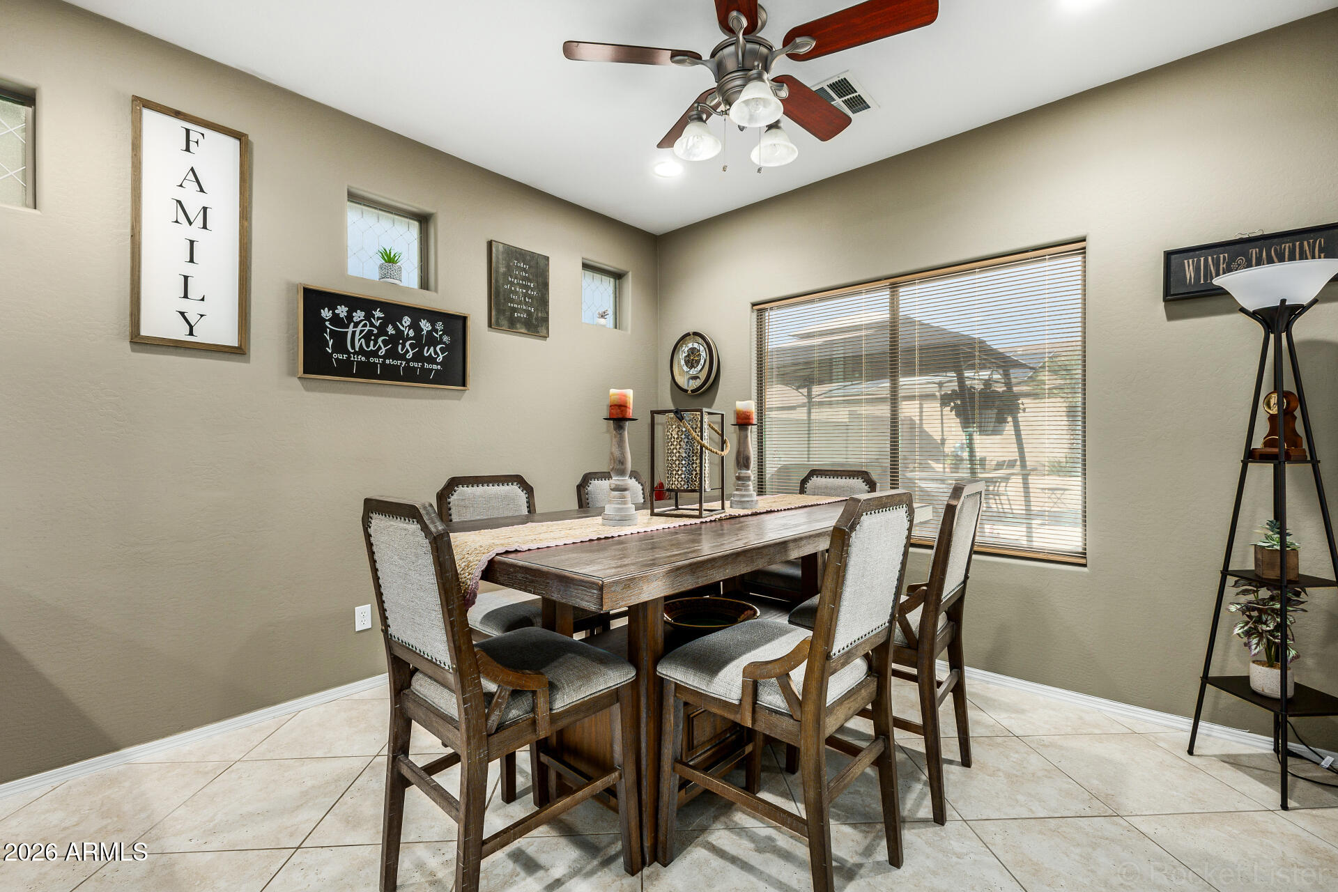 21968 W HADLEY Street