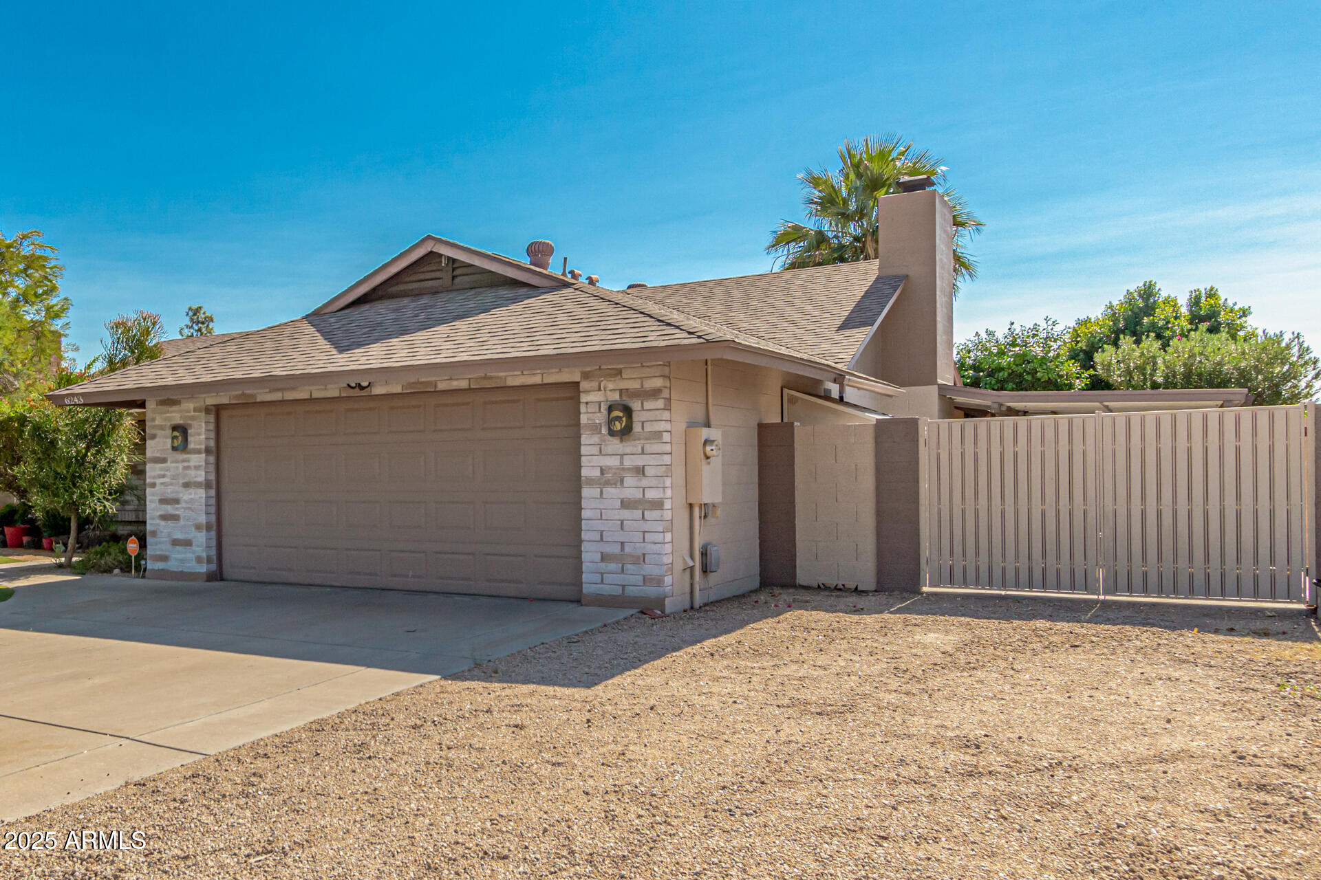 6243 W CHOLLA Street