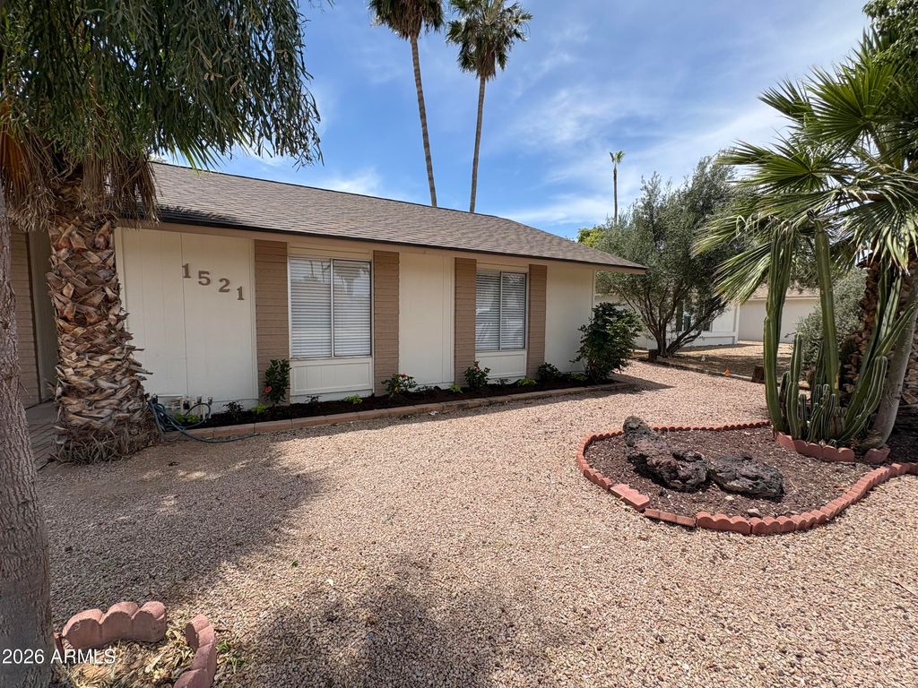 Photo of 1521 W Nopal Avenue, Mesa, AZ 85202 (MLS # 7029208)