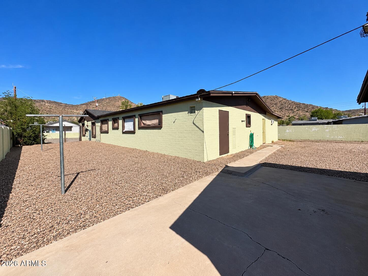 Homes for Sale in Queen Creek Arizona 3 1517 W SAHUARO Drive