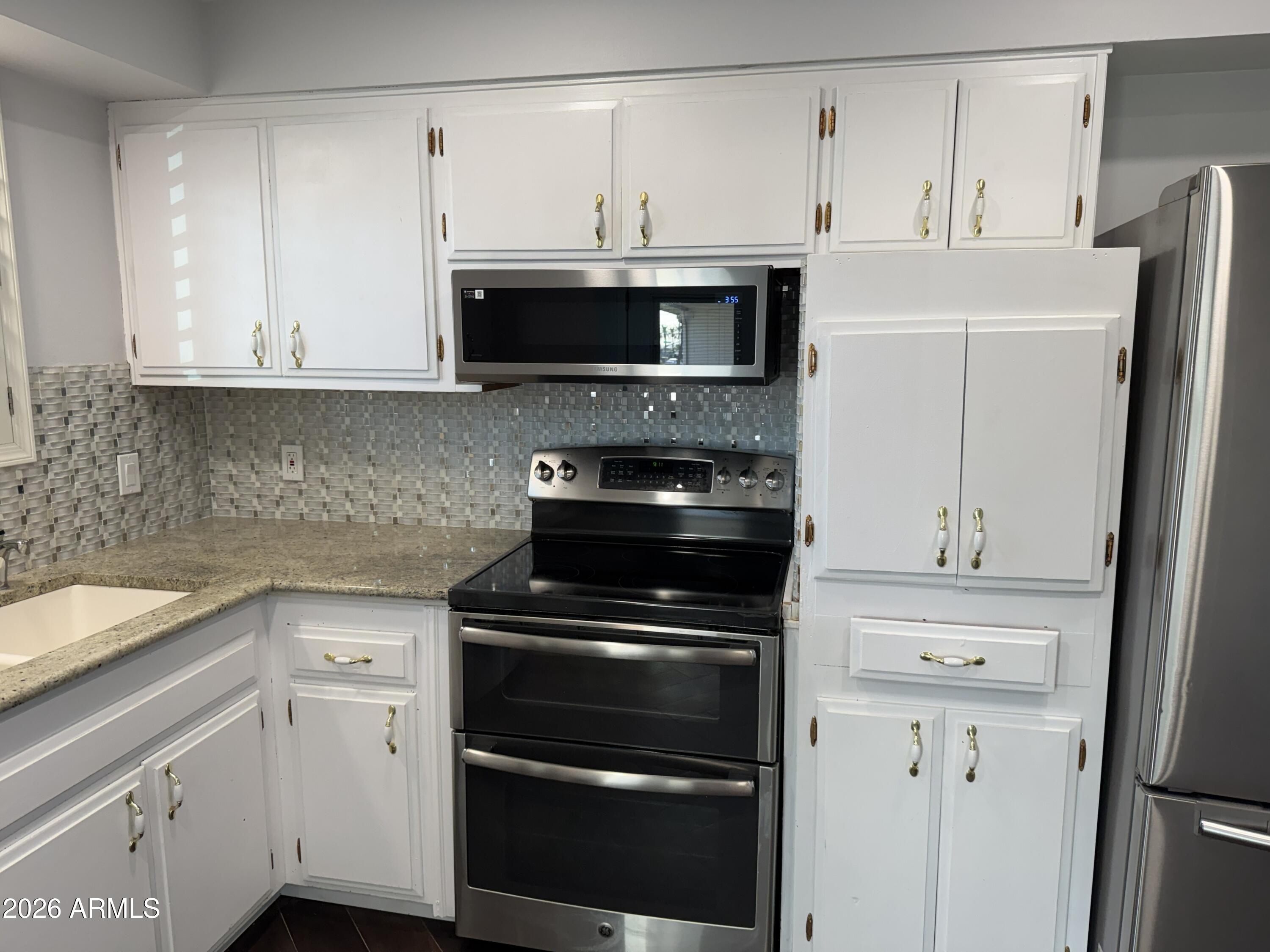 10750 W PEORIA Avenue