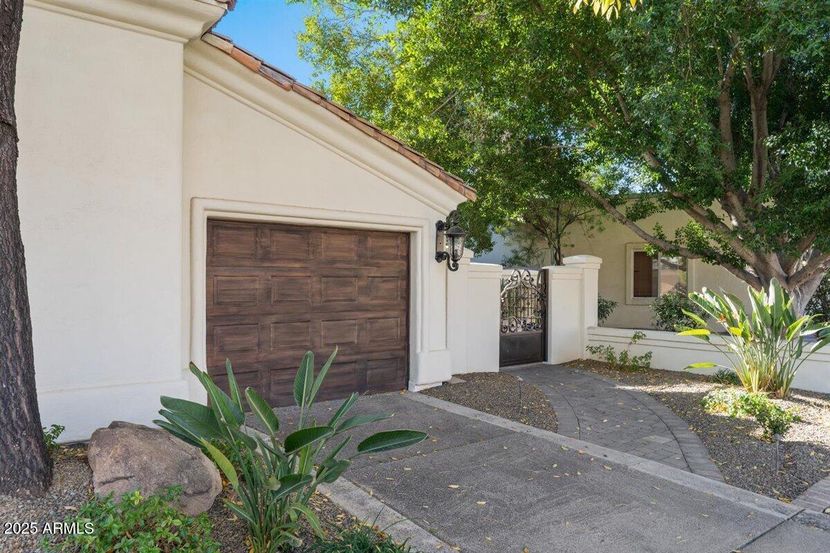 WEST LAKE ESTATES - Residential