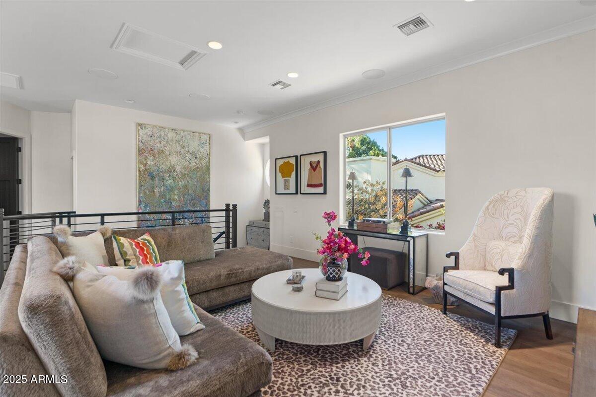 WEST LAKE ESTATES - Residential