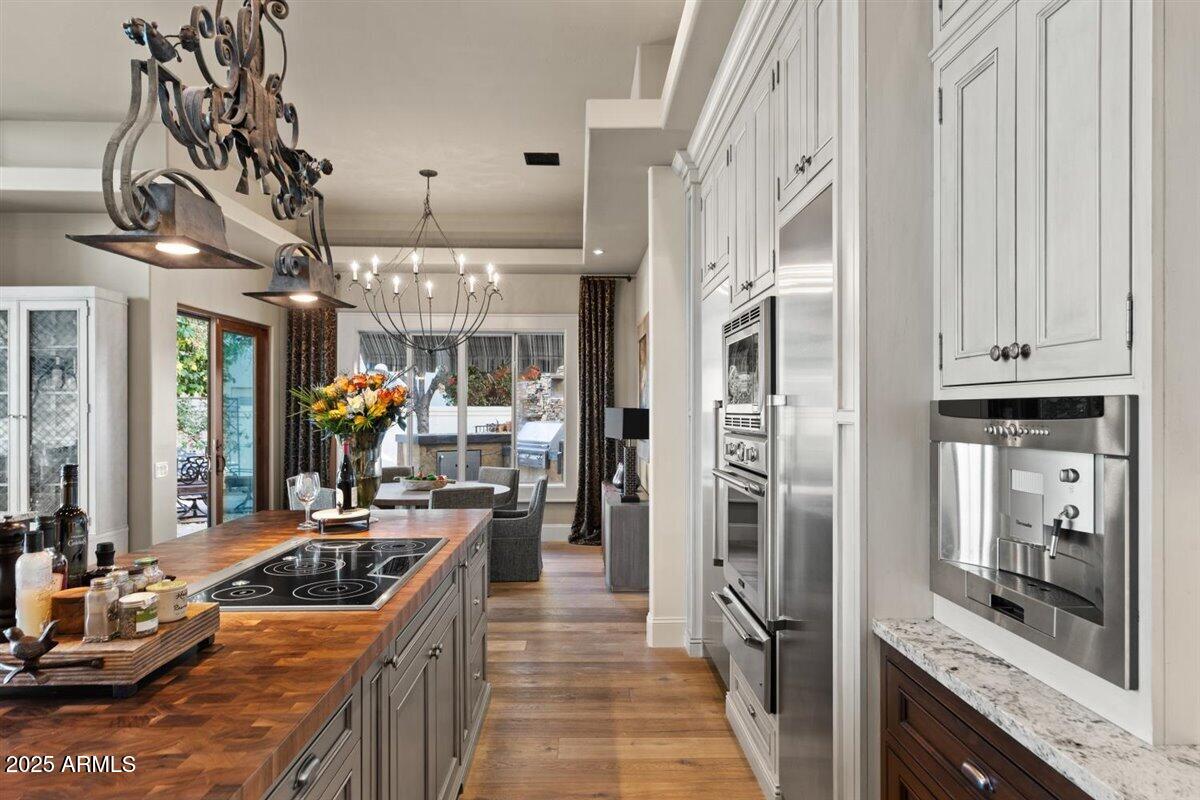 WEST LAKE ESTATES - Residential