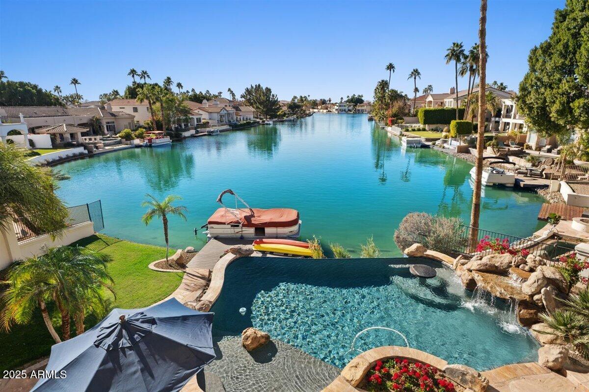 1519 E TREASURE COVE Drive