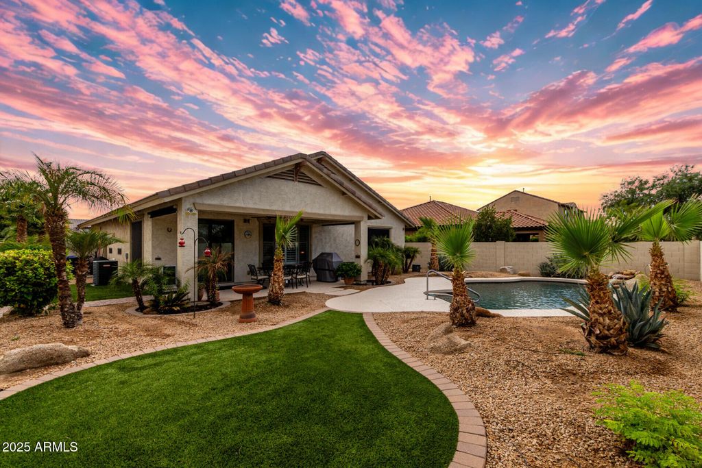 Photo of 402 W Lantana Place, Chandler, AZ 85248 (MLS # 6915550)