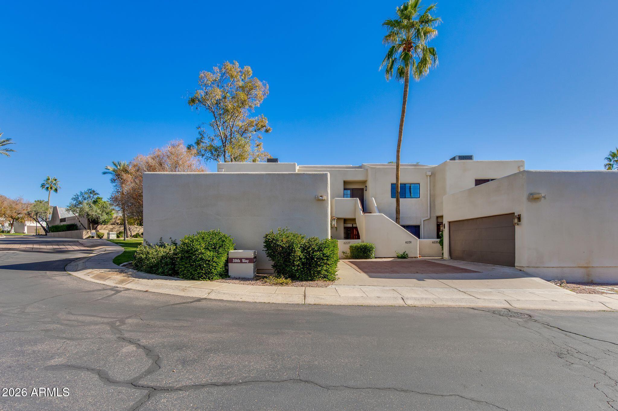 6227 N 30TH Way