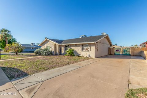 3654 W SHANGRI LA Road Phoenix AZ 85029