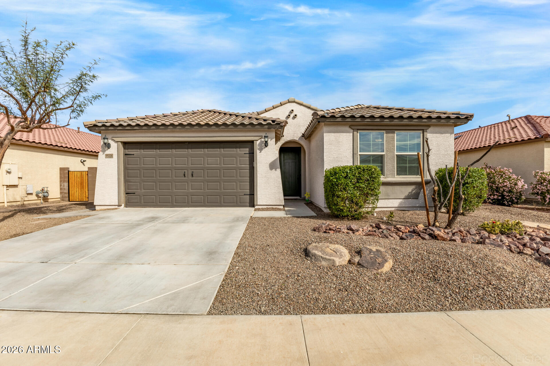 19226 W JACKSON Street